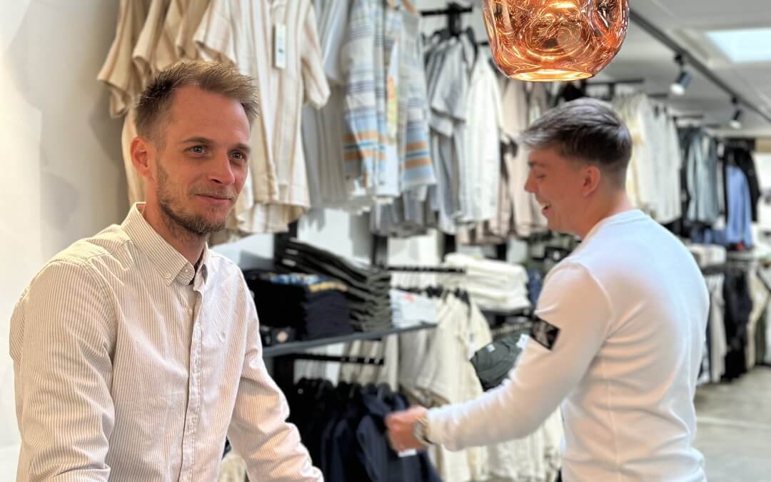 “Hej, knejte!” – DNA i Aabenraa skaber fællesskab, loyalitet og liv i gågaden